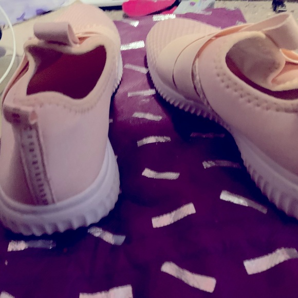 Avia size 9 pair of shoes/pastel pink/ athletic shoes - Picture 3 of 4
